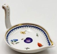 Auktion 358 / Los 8040 <br>kl. Schale "Richard Ginori" Florence, H-7 cm, 10x8 cm
