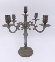 Auktion 358 / Los 15051 <br>5-flammiger massiver Kerzenhalter, Bronze, H-31 cm, D-31 cm