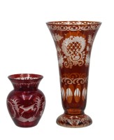 Auktion 358 / Los 10016 <br>hohe und kl. Vase, je mit Barockschliff, ca. H-17cm und H-8cm