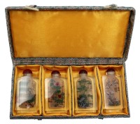 Auktion 358 / Los 15517 <br>4x schöne Snuffbottles, China, Zwischenglasmalerei, in orig. Kasten, je H-8cm