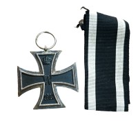 Auktion 358 / Los 7031 <br>Eisernes Kreuz mit Band, 1914