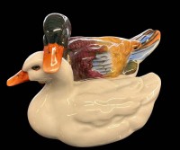 Auktion 368<br>Gro&szlig;es Entenpaar, Modellnummer: 5036, Herend, Erpel bunt staffert, H-7 cm, L-12 cm