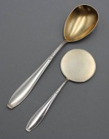 Auktion 358 / Los 11082 <br>Gemüselöffel und Pastetenheber, WMF, versilbert, , ca. L-23,5 u. 17,5cm