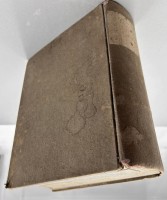 Auktion 358 / Los 3013 <br>handgeschriebenes Buch in alter deutscher Schrift,  wohl 18.Jhd?, Pappeinband und ca. 500 beschriftete Seiten in guter Erhaltung, 22x19 cm, D-ca. 7 cm