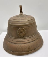 Auktion 358 / Los 16044 <br>grosse Bronze Glocke, H-17 cm, D-19 cm