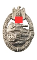 Auktion 359 / Los 7009 <br>Panzerkampfabzeichen, verso Hersteller, wohl Replik