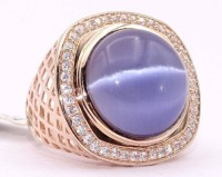 Auktion 359 / Los 1027 <br>neuer Ring, Sterlingsilber, Vincze NZA, blauer Cabuchon und Zirkonia, RG 56, Kopf: 2,5x2,5 cm, 10,5 gr., neu aus Juweliersauflösung, mit orig. Etikett, NP 179 €
