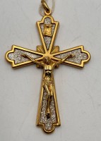 Auktion 359 / Los 1034 <br>gr. Messing Brustkreuz, vergoldet, "Roma" beschriftet, 9x6,5 cm