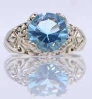 Auktion 359 / Los 1035 <br>Silber-Ring, 925/000,gr. blauer Stein 3,74 gr., RG 57