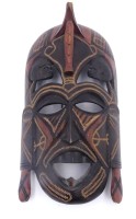 Auktion 359 / Los 15021 <br>afrikan. Wandmaske, verso beschriftet "Jambo-Kenya-1983", H-38 cm, B-20 cm