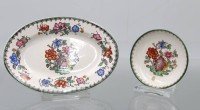 Auktion 359 / Los 9015 <br>2x Teile Spode, Chinese Rose, B-14,5cm, u. D.7,5cm