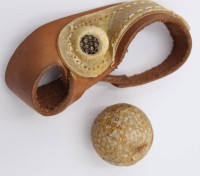 Auktion 359 / Los 15030 <br>Netzflicker-Handschutz aus Leder
