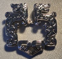Auktion 359<br>Pierre Lang Anhänger/Flyer, Drachen, 3x3 cm