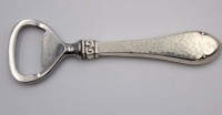 Auktion 359 / Los 11050 <br>Flaschenöffner, Silbergriff, Dänemark 1956, L-12,2cm