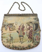 Auktion 359 / Los 13016 <br>gr. Gobelin-Handtasche, älter, ca. 22,5 x 23cm, Tragespuren