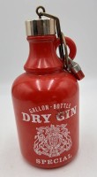Auktion 359 / Los 15124 <br>Metall-Scherzflasche "Dry Gin" mit  Schloss und Schlüssel, Glas, H-21 cm, 0,7 l