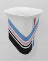 Auktion 363 / Los 8043 <br>Künstlervase, Hutschenreuther, Dekor Abraxas, Design Baumann, H-17,3cm
