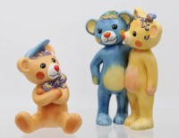 Auktion 359 / Los 9046 <br>2x Bären-Figuren, Goebel, Rosina Wachtmeister, ca. H-14cm