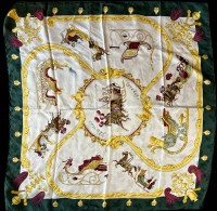 Auktion 359 / Los 13022 <br>Hermes Seidentuch ""Plumes et Grelots", 90x90 cm