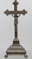 Auktion 359<br>Tischkruzufix, älter, Metall, teilw. beschädigt, H-34cm