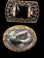 Auktion 360 / Los 1014 <br>2 vintage Broschen, Modeschmuck, B-ca. 4 cm