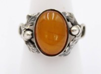 Auktion 360 / Los 1029 <br>925er Silber-Ring mit Bernstein, älter, 5gr., RG 57