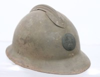 Auktion 360 / Los 7006 <br>Stahlhelm, wohl Feuerwehr, Frankreich, Altersspuren