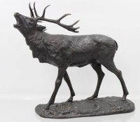 Auktion 360<br>A.K. KORNILUK (1878-1944)  "Röhrender Hirsch", Bronze signiert, H-25,2cm B-30cm, ca. 3kg.