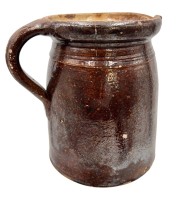 Auktion 360 / Los 9006 <br>Milchkrug, braunes Steinzeug, 18/19. Jhd., Altersspuren, H-16 cm, D-11 cm