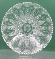 Auktion 360<br>Obstschale, farbloses Glas, älter, Frankreich, H-6,5cm D-33cm