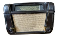 Auktion 360 / Los 16038 <br>altes Bakelit Radio "Schaub" Regina, funktionstüchtig, H-28 cm, B-40 cm, guter Zustand,