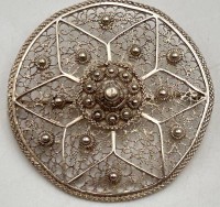 Auktion 361<br>gr. massive Silber-Filigran-Brosche, D-5 cm, 13,2 gr.