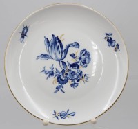 Auktion 361<br>Teller "Meissem" Aquatinta Blumenmalerei mit Gold, 1.Wahl, D -21 cm