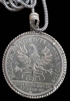 Auktion 361<br>Münzanhänger an Silberkette, Huldigungsmedaillon für Karl VI, datiert 1742, wohl Dortmund,  Feinsilber -1000- 41,6 gr
