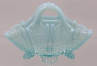 Auktion 361<br>kl. blaue Anbietschale in Taschenform, H-11 cm, L-16 cm
