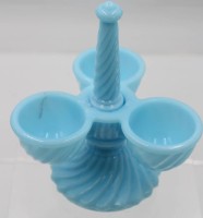 Auktion 361 / Los 10014 <br>Mebage, blaues Pressglas, drehbar, 1 Schälchen mit Altriss