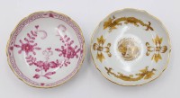 Auktion 361<br>Paar kl. Schälchen, Meissen, Schwertermarke, gelber Drache und ind. Purpur, je 1. Wahl, D- ca. 8cm