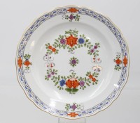 Auktion 361<br>Kuchenteller, Meissen, Schwertermarke, ind. Blume, 1. Wahl, D-20cm