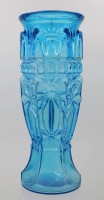 Auktion 361<br>hellblaue Pressglasvase, älter, ca. H-31cm