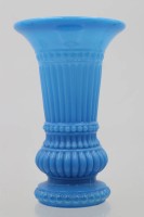 Auktion 361 / Los 10036 <br>Reliefierte Pressglasvase, älter, opalines Glas, ca. H-15cm