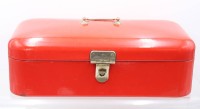 Auktion 361<br>Art-Déco Brotkasten, Emaille, rot, Gebrauchsspuren, H-17cm B-47,5cm T-24cm