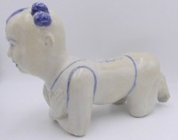 Auktion 361<br>Porzellan/Keramik Kopfstütze/Kopfkissen mit Blaumalerei, chines. gemarkt, etwas berieben, H-25 cm, L-35 cm