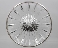Auktion 361 / Los 10046 <br>gr. Kristall-Anbietschale mit 835er Silber-Rand, älter, ca. H-4,5cm D-28,5cm