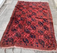 Auktion 361<br>antiker Orient-Läufer 138x220 cm, an mehreren Stellen restauriert bzw. genäht