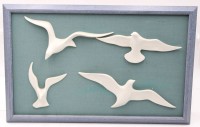 Auktion 361<br>4x Porzellan-Möwen auf Holz montiert, Weißporzellan, 60/70er Jahre, 1x Möwe an Flügel bestossen, RG 32 x 51cm