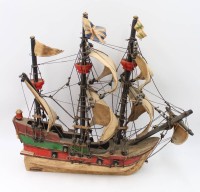 Auktion 361<br>Modell einer Kogge unter Farbe, ohne Stand, ca. H-43cm L-47cm