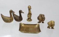 Auktion 361<br>kl. Messing-Konvolut, Enten sowie ein Ascher, ca. H-6,8cm