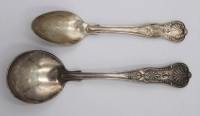 Auktion 361<br>2x div. versilberte Löffel, US-Navy, ca. L-17,5cm