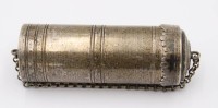 Auktion 361<br>Zylinderförmige Zunderbüchse, 19. Jhd., Silber geprüft, L-8,5cm, ca, 37gr.