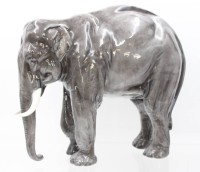 Auktion 361<br>gr. Elefant, Rosenthal Kunstabteilung Selb, bemalt, Entw. wohl E.Manz, H-ca. 28cm L-33cm
